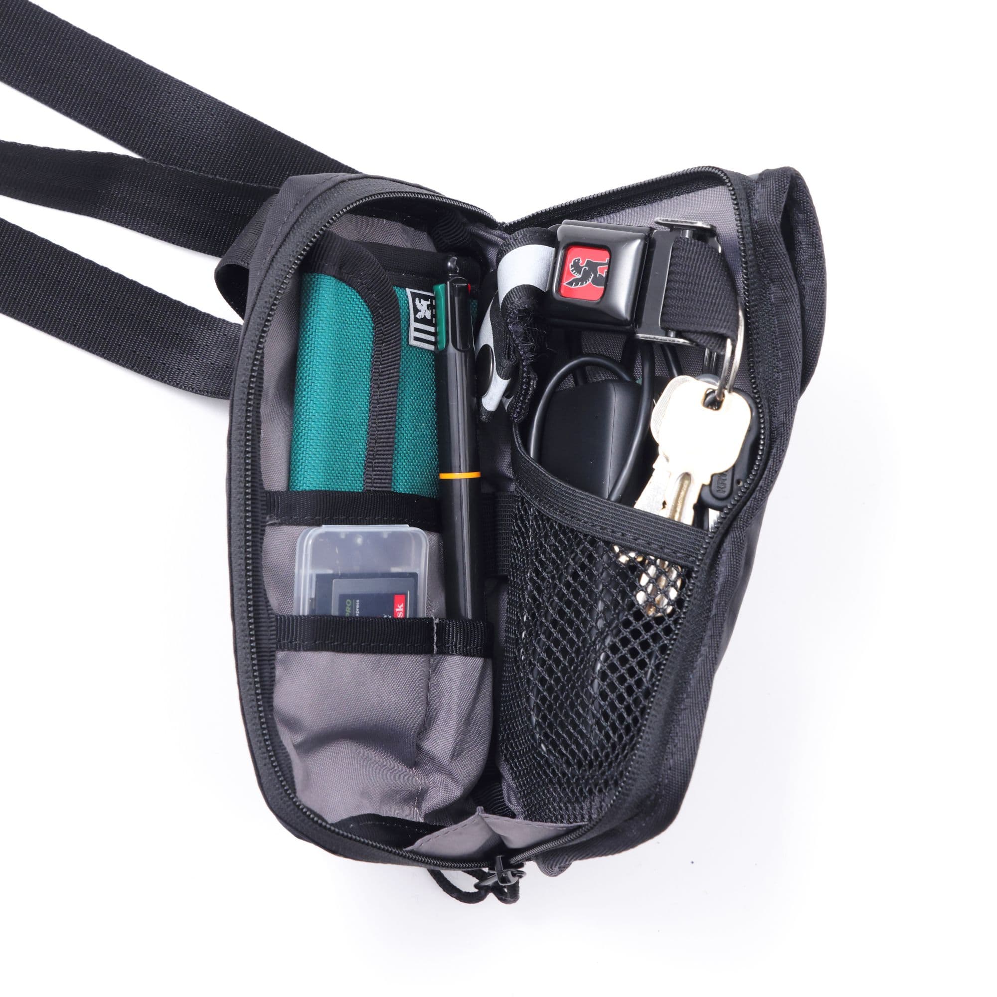 chrome-travel-tech-pouch-pochette-tech-noire-compacte image 3