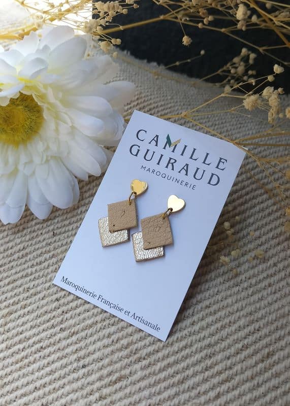 camille-guiraud-coeur-boucles-d-oreilles-nude-dor-cuir image 2