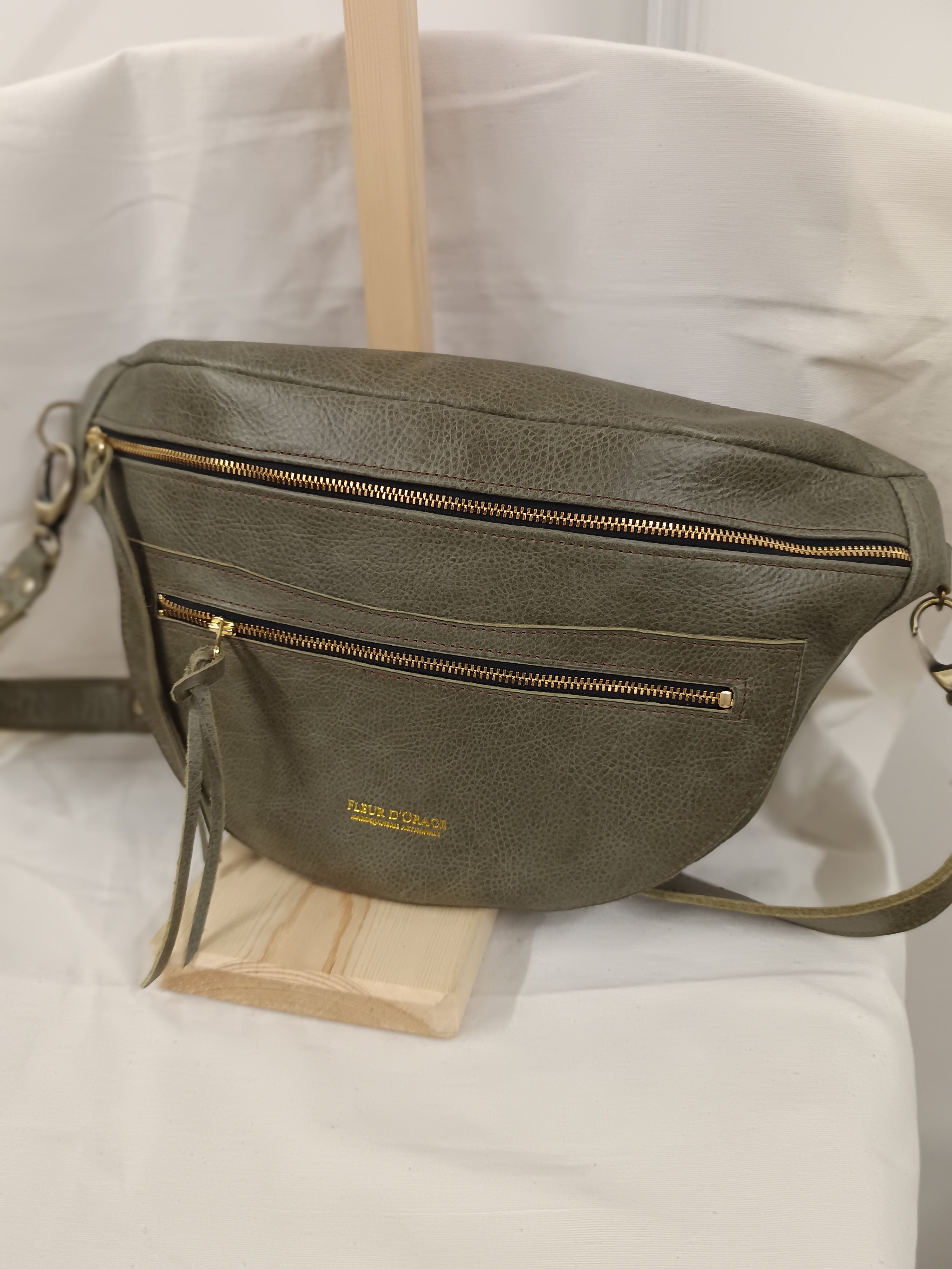fleur-d-orage-banane-xl-sac-banane-cuir-kaki image 4