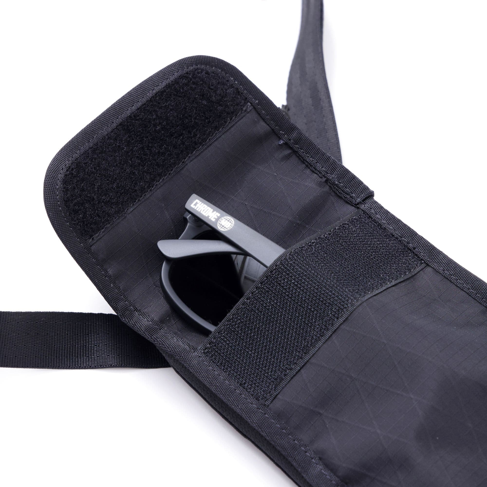 chrome-travel-tech-pouch-pochette-tech-noire-compacte image 6