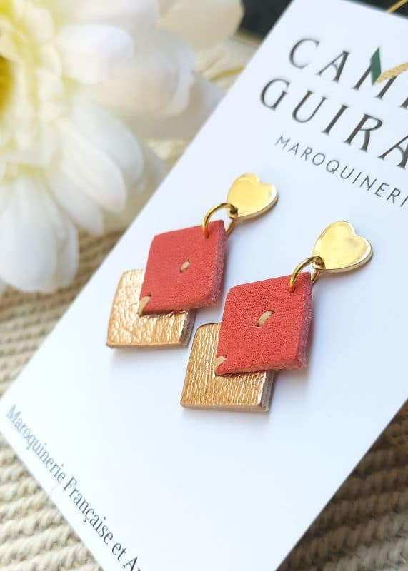 camille-guiraud-c-ur-boucles-d-oreilles-corail-rose-m-tallis image 1