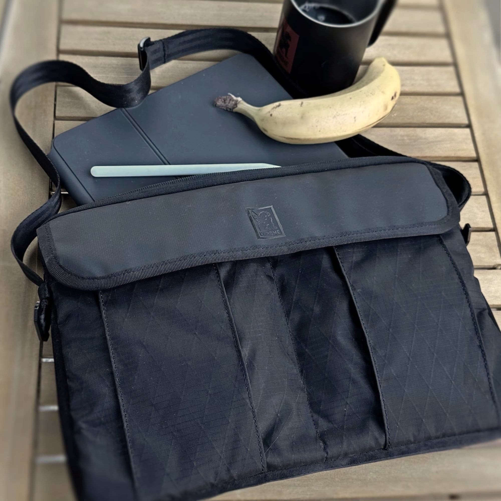 chrome-laptop-sleeve-housse-ordinateur-black-x image 4