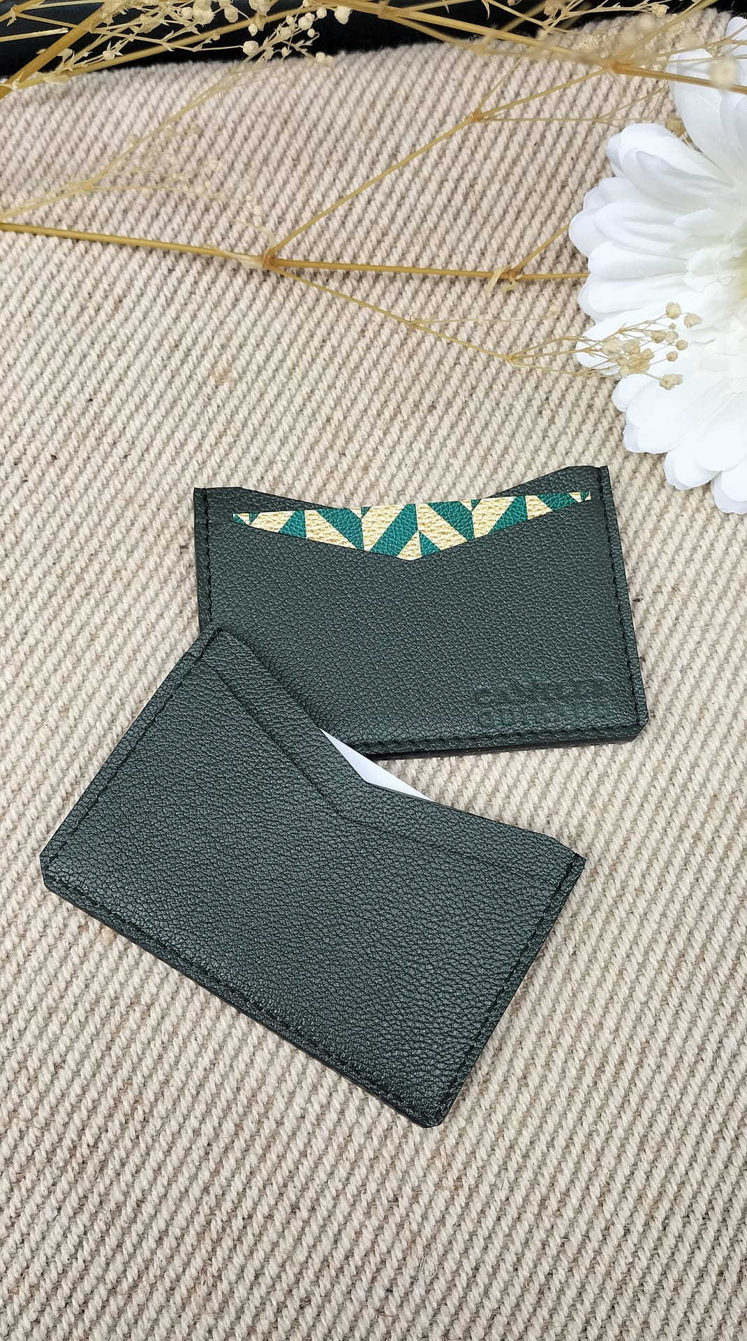 camille-guiraud-porte-cartes-simple-vert-sombre-cuir-ch-vre image 2