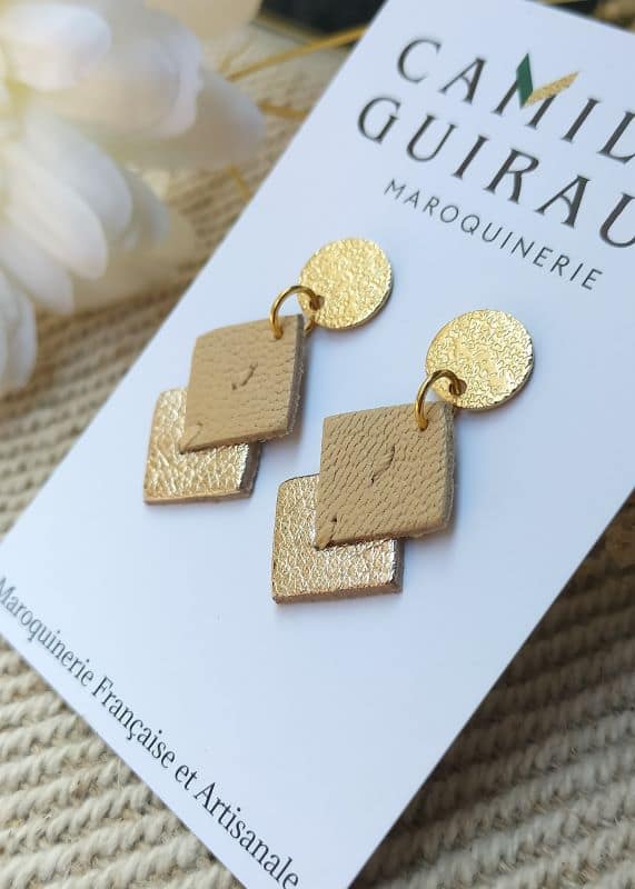 camille-guiraud-rondes-nude-dor-boucles-d-oreilles-cuir image 2