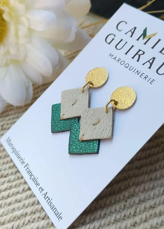 camille-guiraud-boucles-rondes-blanc-cass-vert-boucles-d-oreilles-cuir image 1
