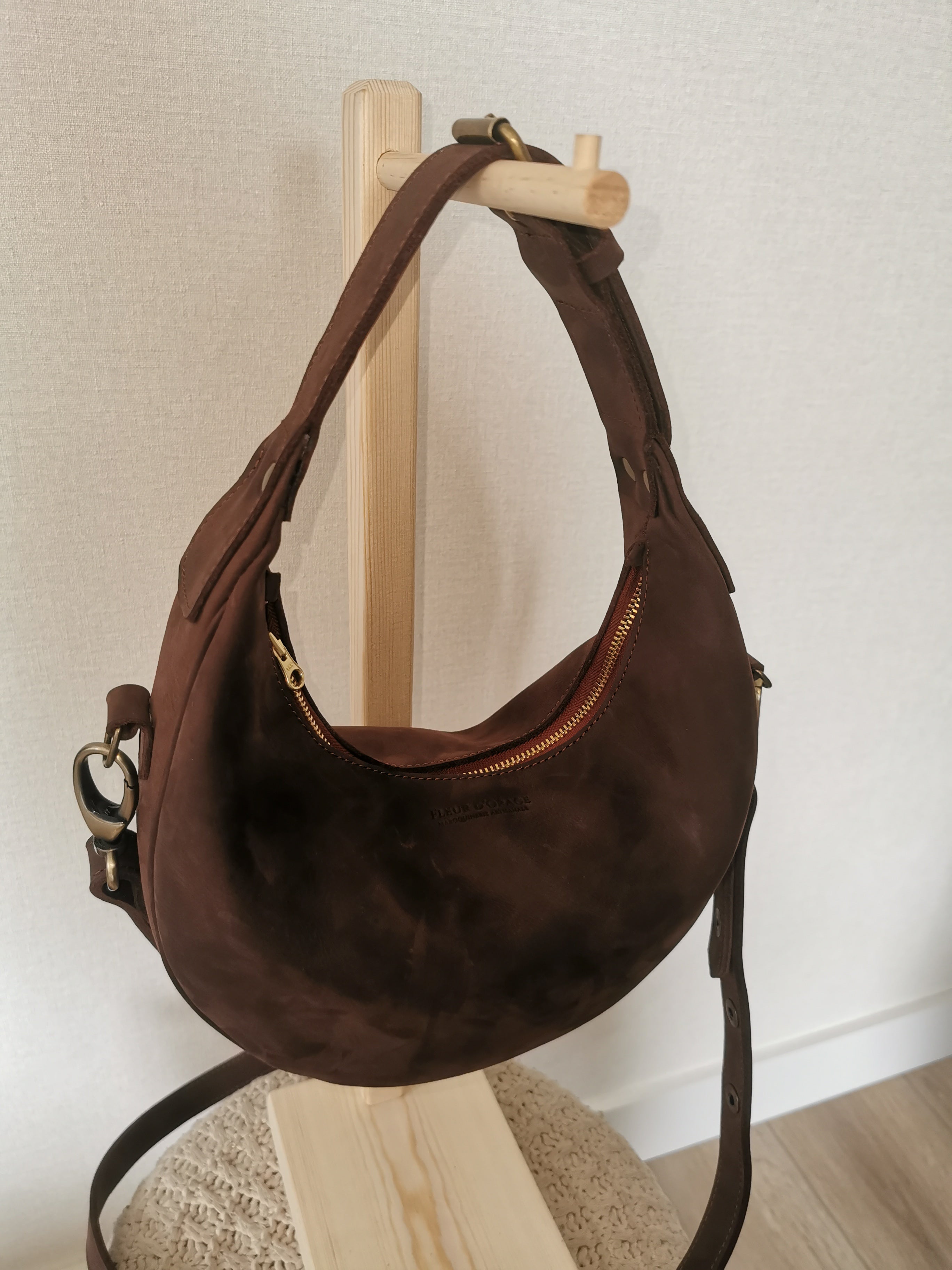 fleur-d-orage-dune-sac-main-cuir-chocolat-bandouli-re image 2