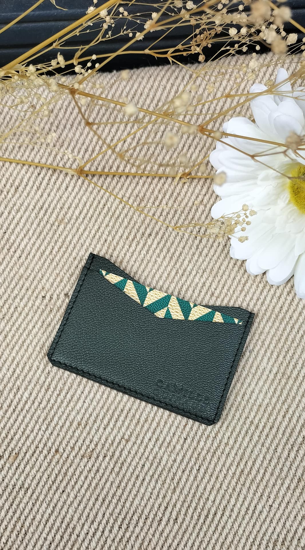 camille-guiraud-porte-cartes-simple-vert-sombre-cuir-ch-vre image 1
