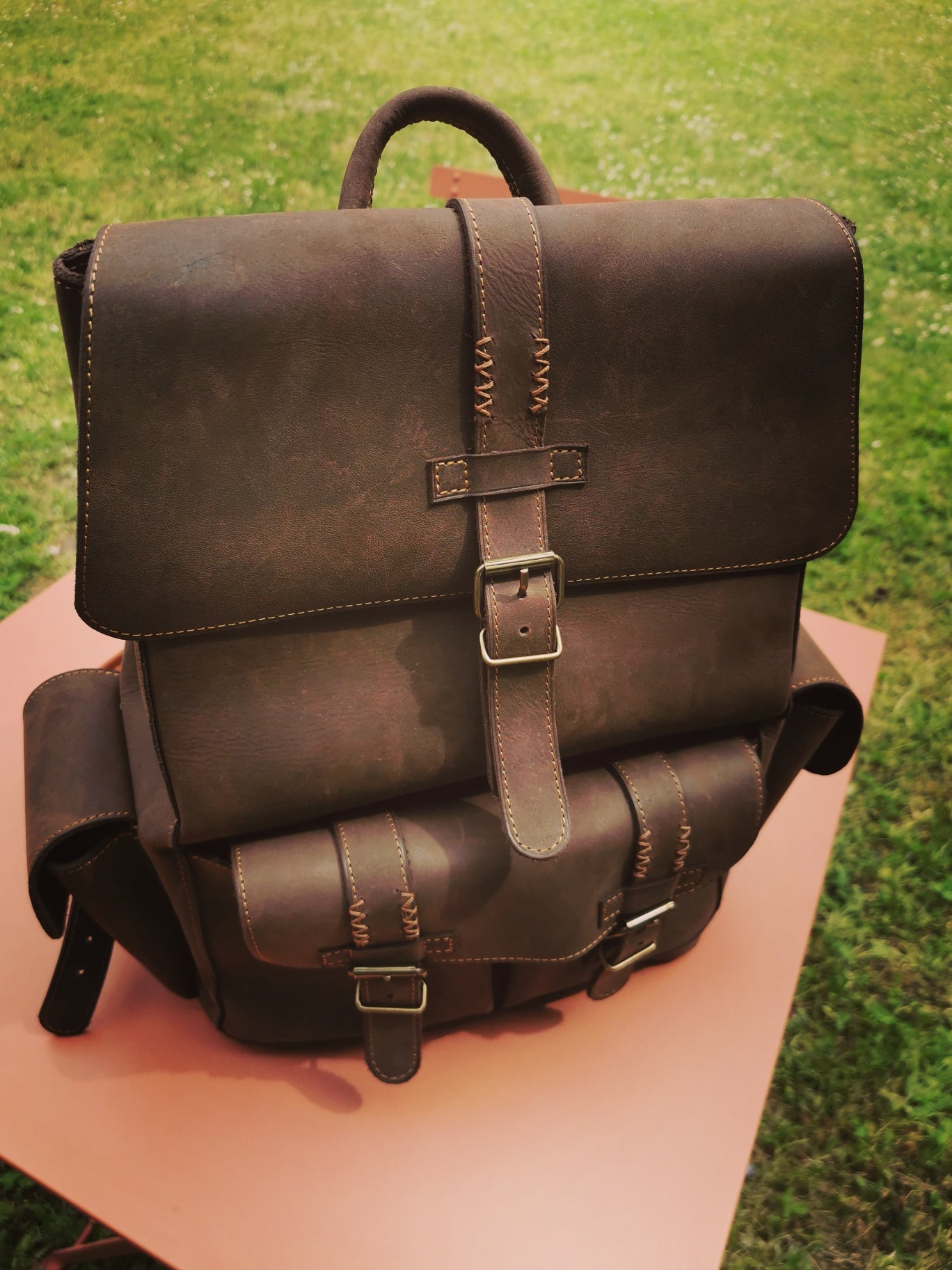 fleur-d-orage-explorateur-sac-dos-cuir-nubuck image 2