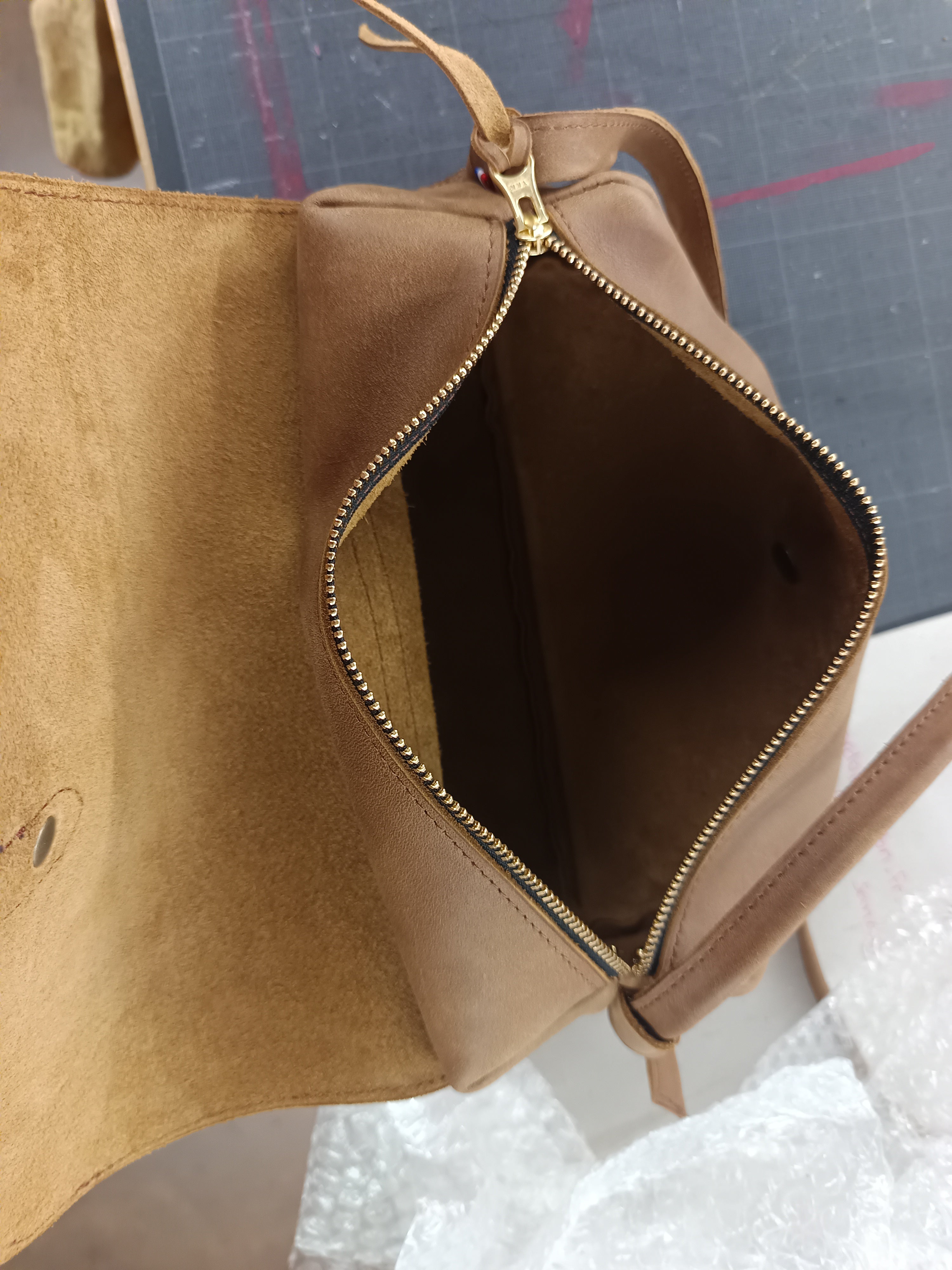 fleur-d-orage-la-ficelle-sac-main-cuir-camel-25-cm image 4