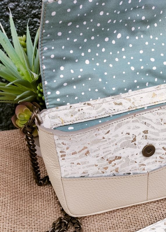 camille-guiraud-sacs-marine-sac-main-beige-dentelle-dor image 3