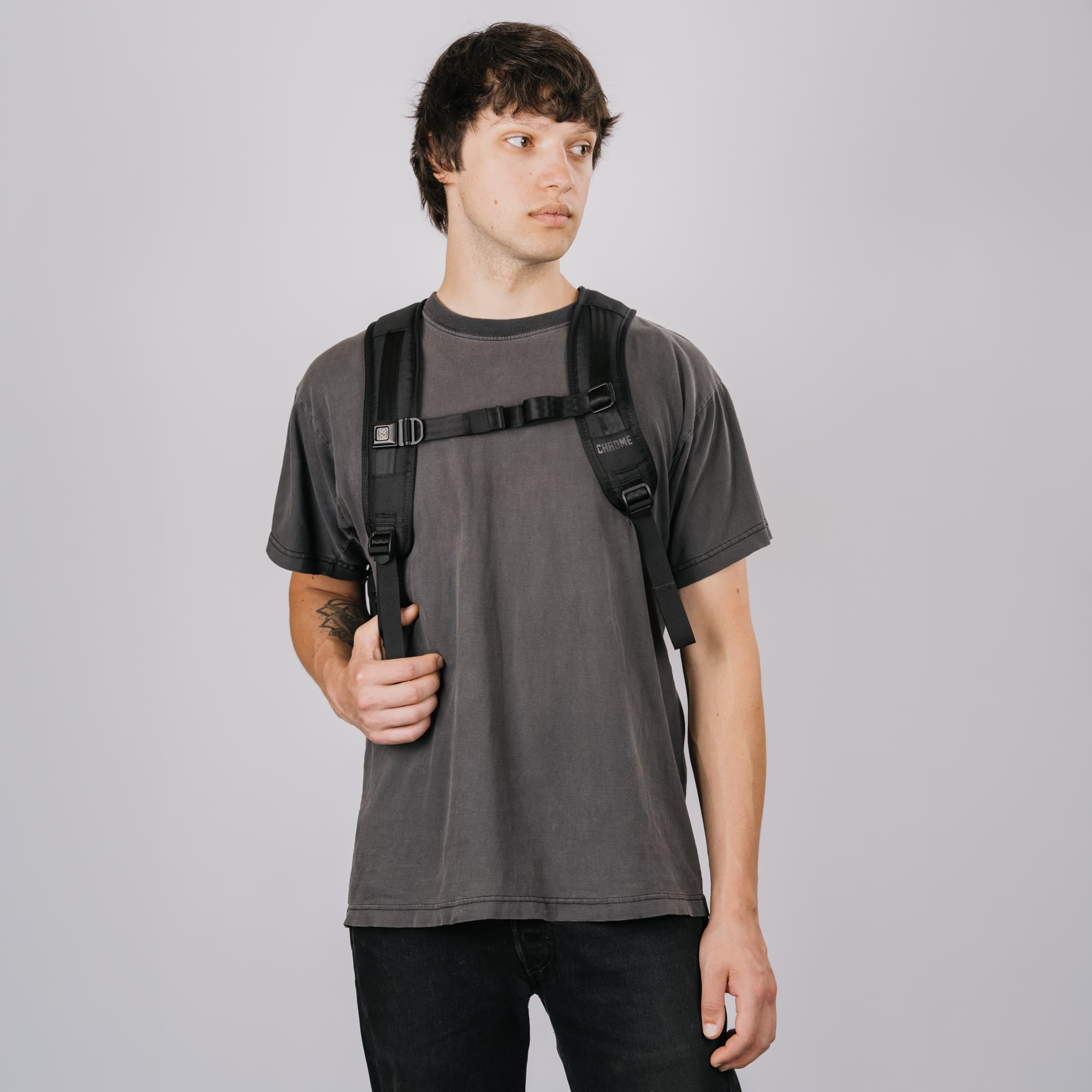 chrome-recruit-22l-sac-dos-noir-22-l-ordinateur image 7