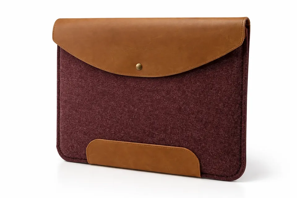 fleur-d-orage-pochette-ordinateur-15-cuir-bordeaux image 1
