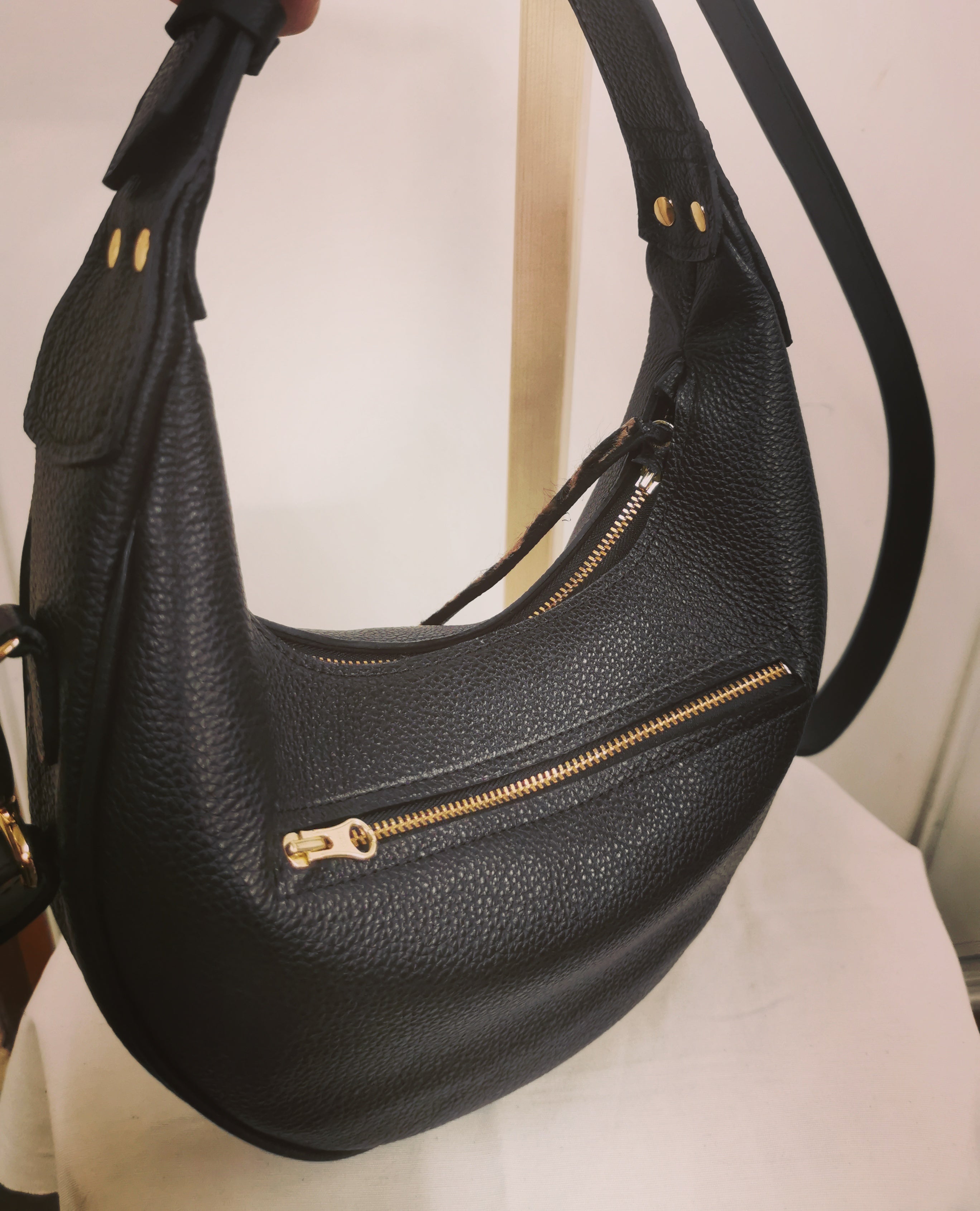 fleur-d-orage-dune-ms-sac-main-cuir-grain-noir image 4