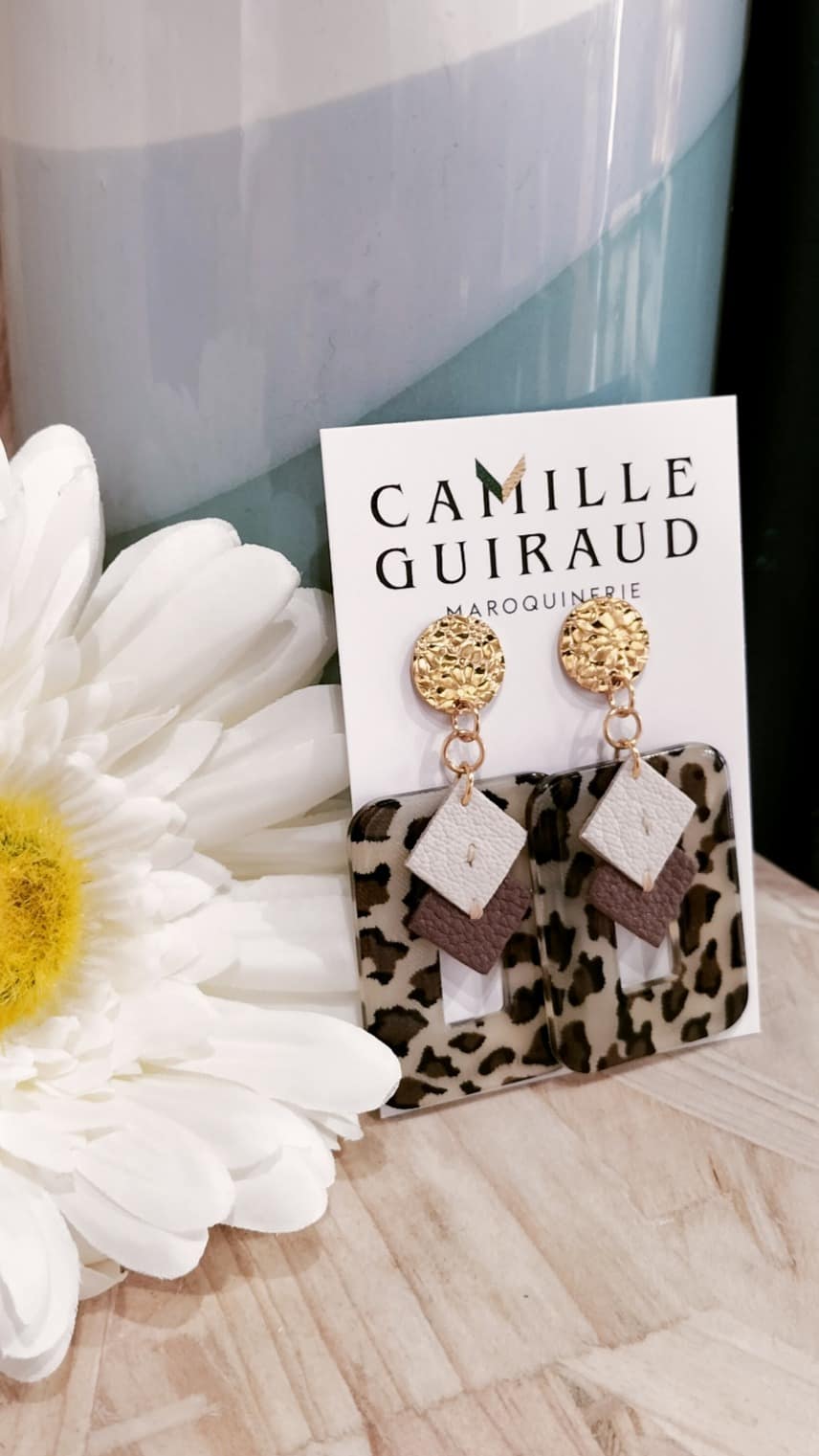camille-guiraud-julie-boucles-d-oreilles-gu-pard-beige-rectangle image 2