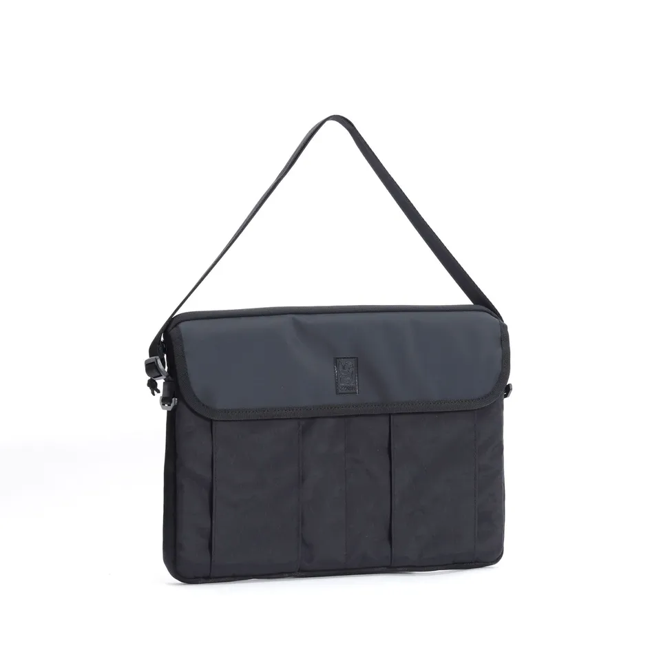 chrome-laptop-sleeve-housse-ordinateur-black-x image 1
