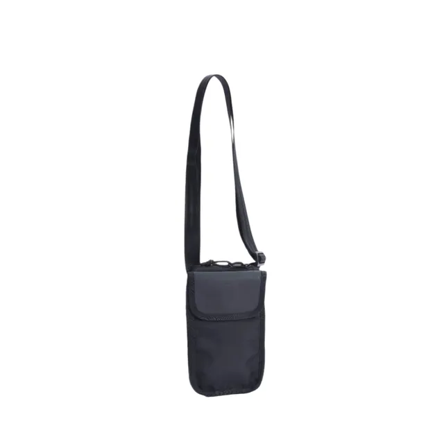 chrome-travel-tech-pouch-pochette-tech-noire-compacte image 1