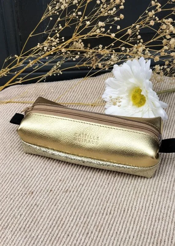 camille-guiraud-trousse-cuir-dor-caviar-bi-mati-re image 1