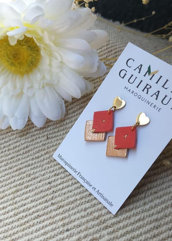 camille-guiraud-c-ur-boucles-d-oreilles-corail-rose-m-tallis image 2